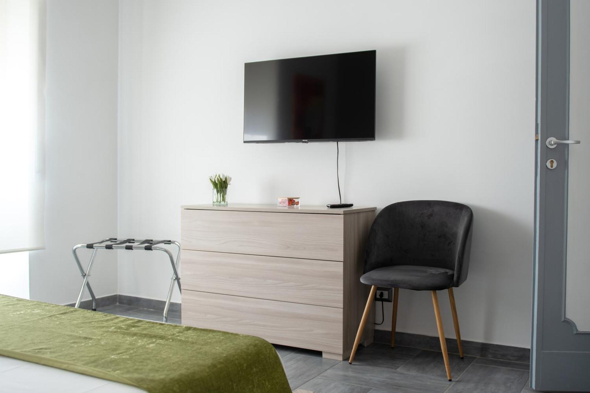 Casa Vacanze Family House Posizione Centralissima شيفيتافيكْيا المظهر الخارجي الصورة