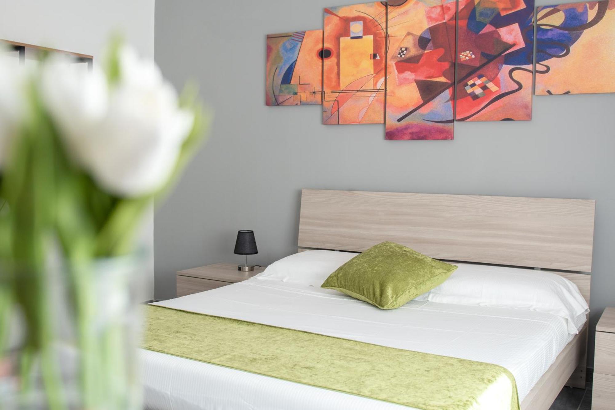 Casa Vacanze Family House Posizione Centralissima شيفيتافيكْيا المظهر الخارجي الصورة