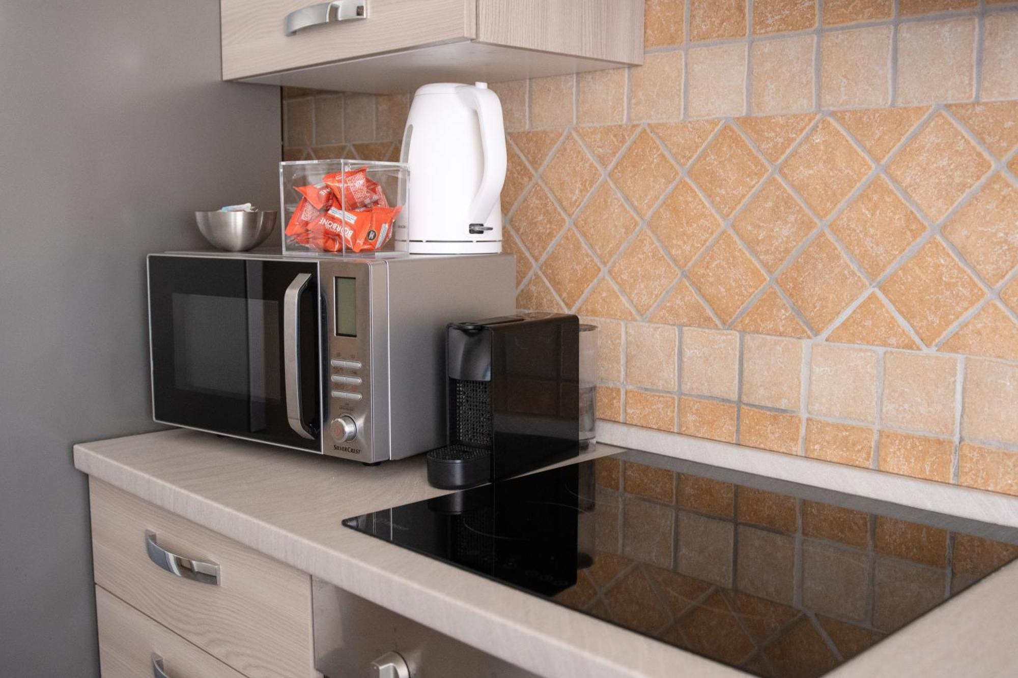 Casa Vacanze Family House Posizione Centralissima شيفيتافيكْيا المظهر الخارجي الصورة